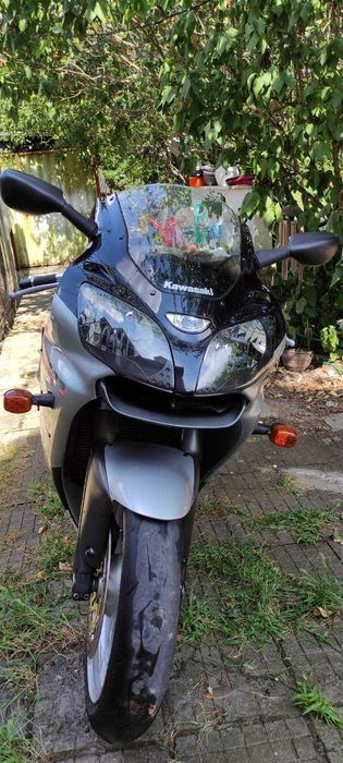 Продавам мотор  Кавазаки ZX6R