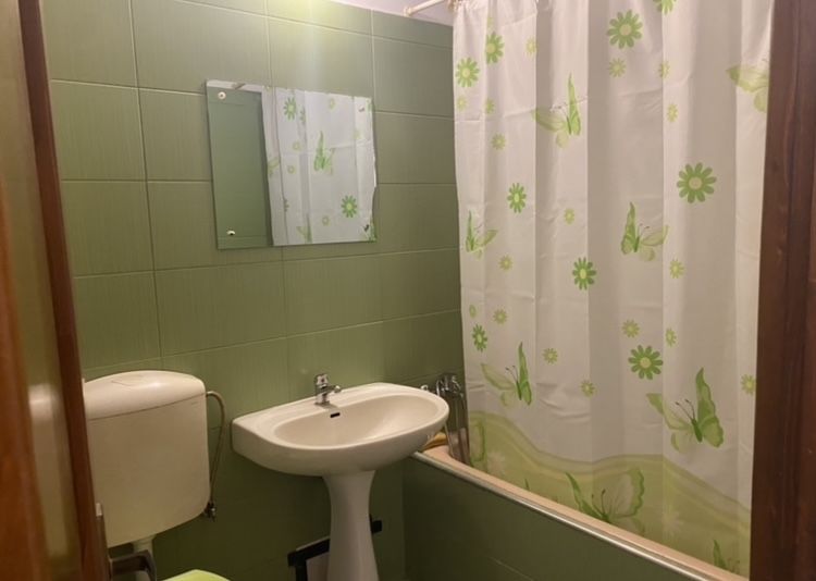 Garsoniera de inchiriat