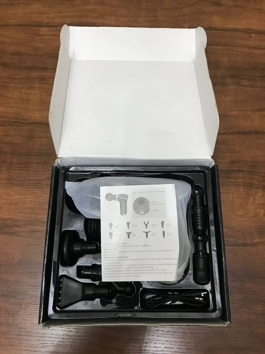 Массажер с восмью разными насодками