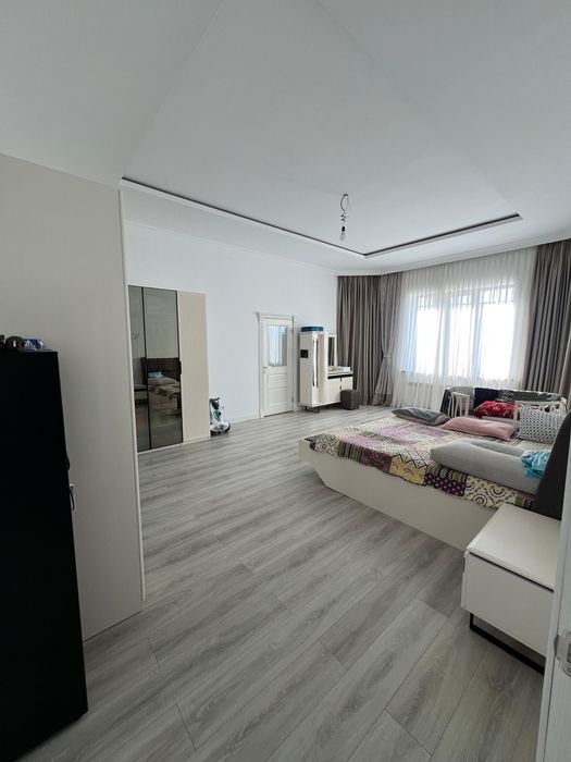 Дом за музеем!!!