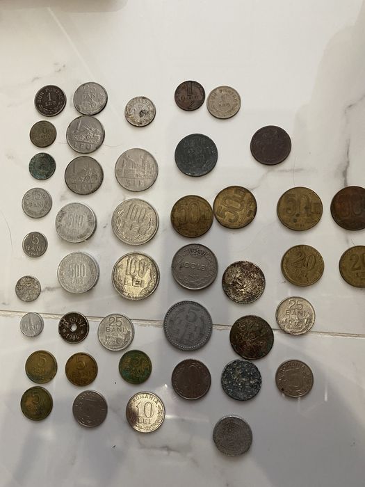 Vand monezi vechi romanesti si din toata lumea