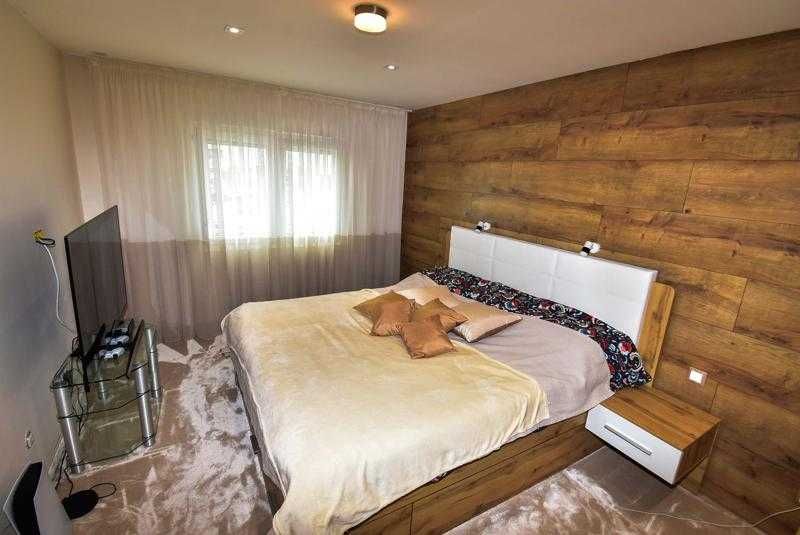 Продава се Четиристаен апартамент в София, Изток - 100 кв.м за 1345 €/кв.м - Снимка #8