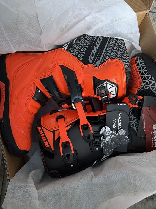 Продам мотоботы, новые