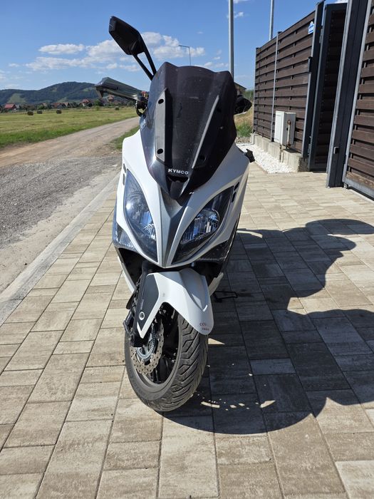 Maxiscuter Kymco 400 i , 36 CP , transmisie automata curea