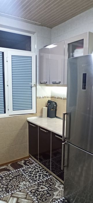 Продаётся 4 комнатная кв Французская постройка (м/в 40-пабеда кв-1 )