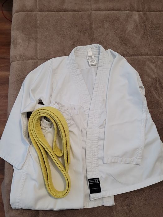 Kimono Decathlon, 130 cm