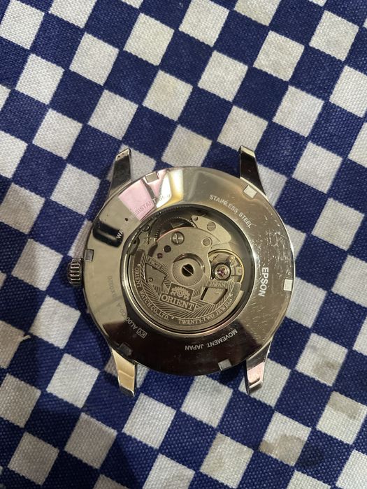 Qol soat Orient Yaponiyada ishlab chiqarilgan