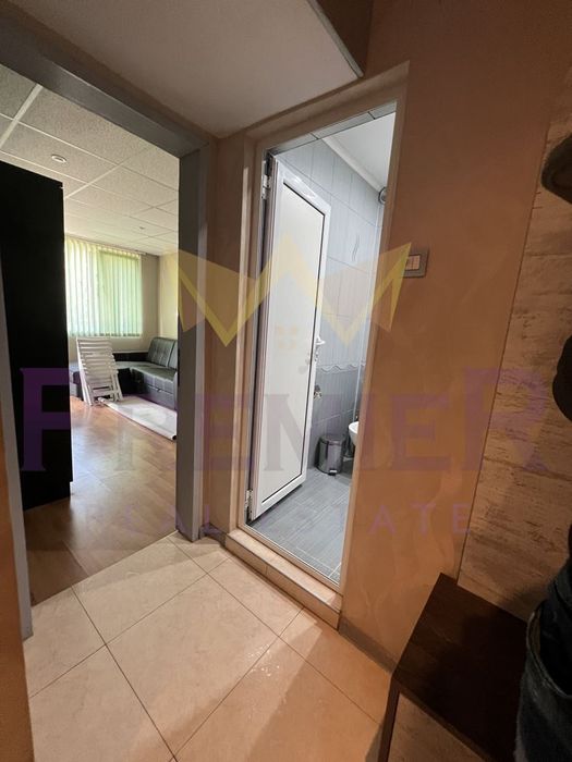 Дава се под наем Четиристаен апартамент в Варна, Аспарухово - 130 кв.м за 612 € - Снимка #7