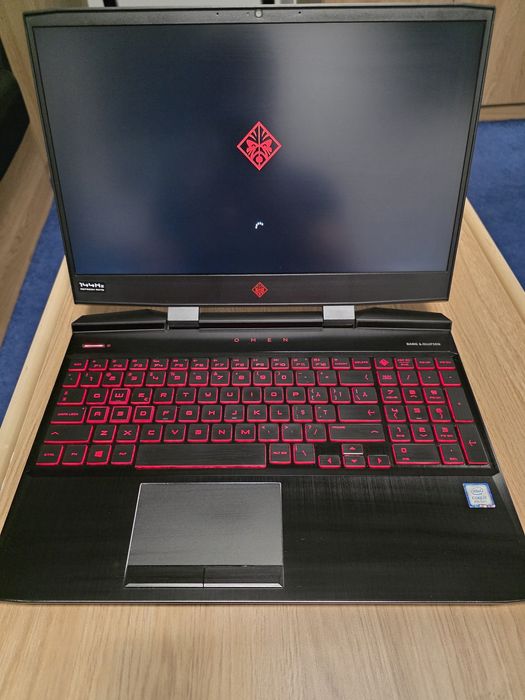 HP OMEN 15-dc1020nq – Gaming Laptop – Stare impecabilă