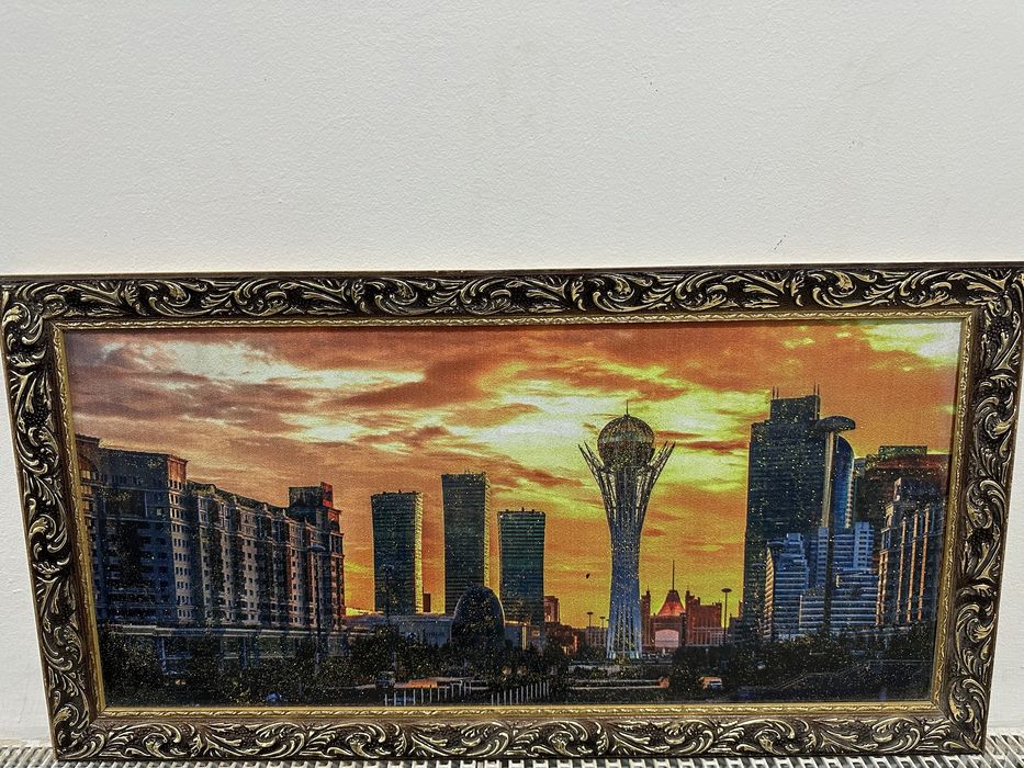 Картина с красивой рамкой