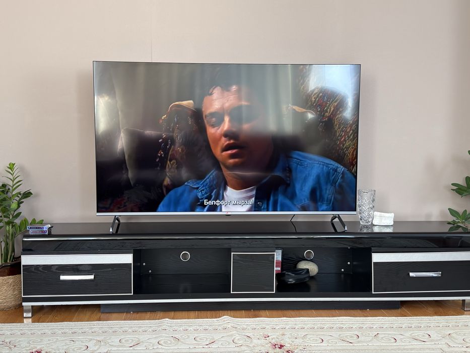 Продам тумбу под телевизор