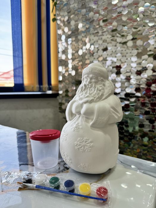 Новогодняя копилка из гипса Дед Мороз, Снегурочка и Олень