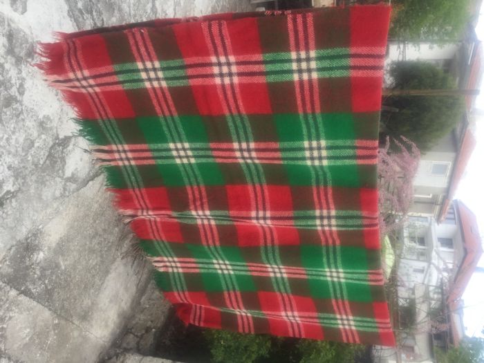 Губери , китеници , родопски одеала и тъкани пътеки