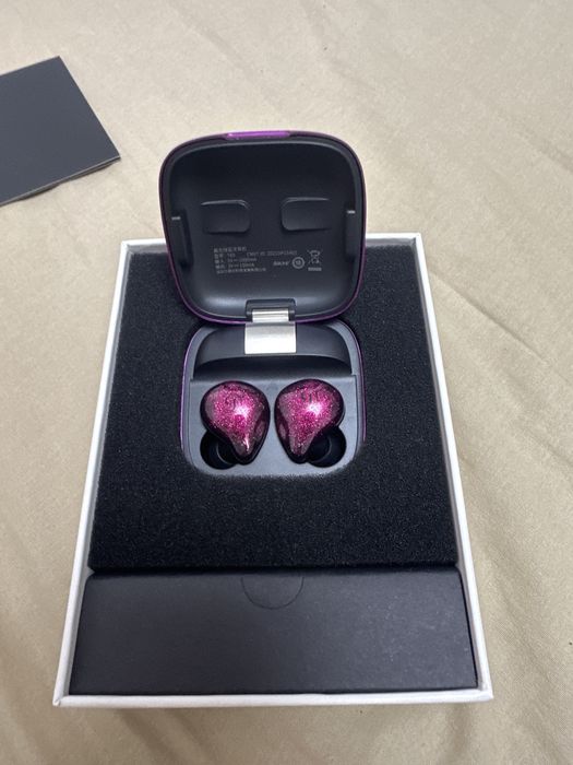 Продаю наушники Doss новые