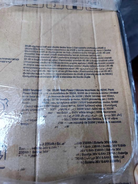 Vand trotineta electrica sigilata,Aprilia