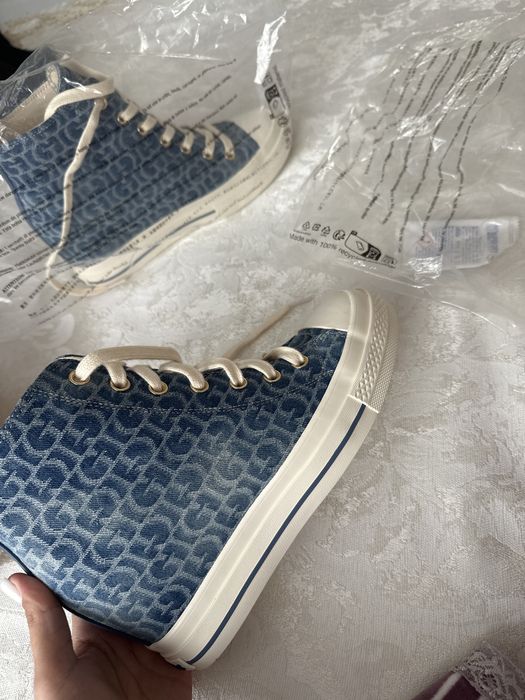 Adidasi guess noi