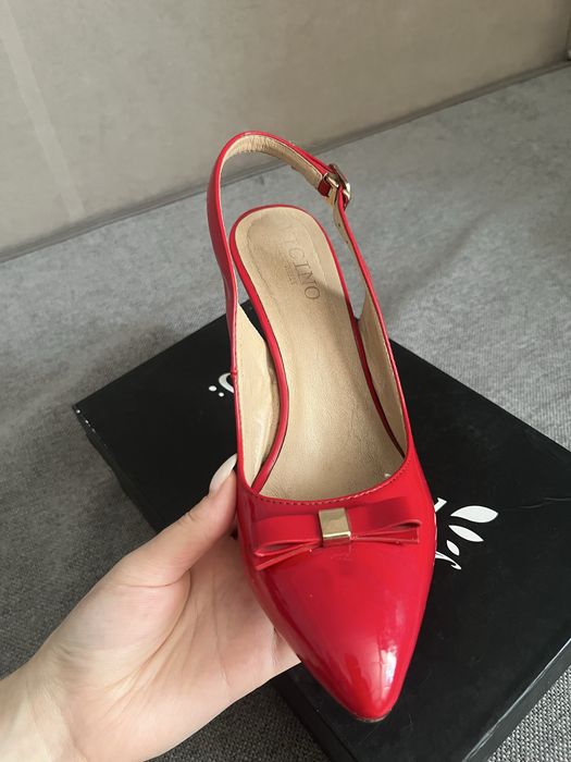 Проади туфли 1000 тг