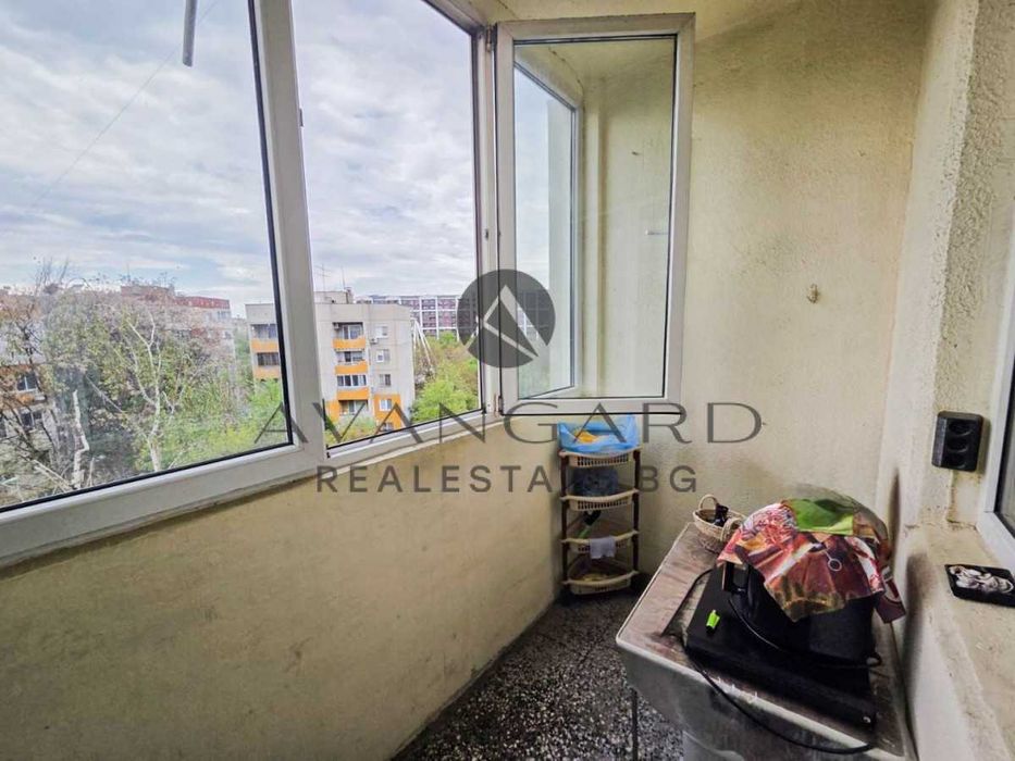 Продава се Тристаен апартамент в Пловдив, Тракия - 72 кв.м за 850 €/кв.м - Снимка #12