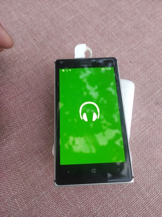 Nokia 925 și Nokia C3 01