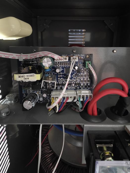 Продам стабилизатор Ресанта