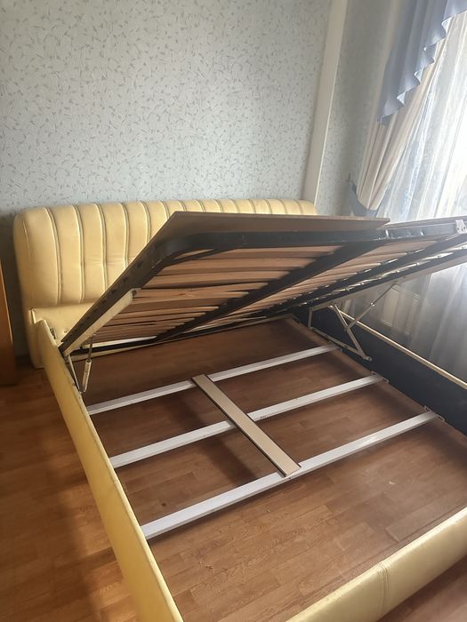 Продам кровать 2 х спальную