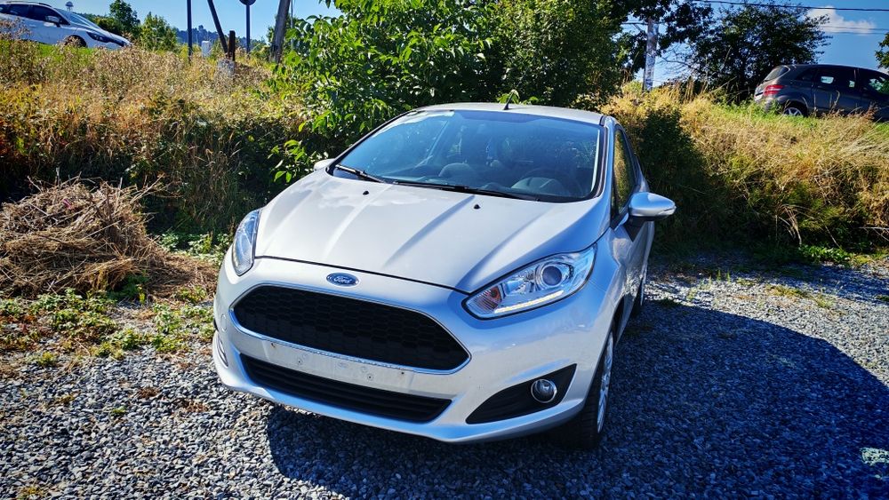 Ford fiesta impecabil