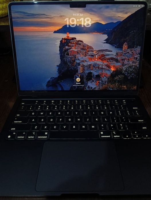 Macbook air   m2
