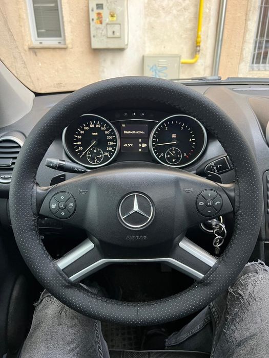 Mercedes ML 300 cdi cash 7900 variante la 9000