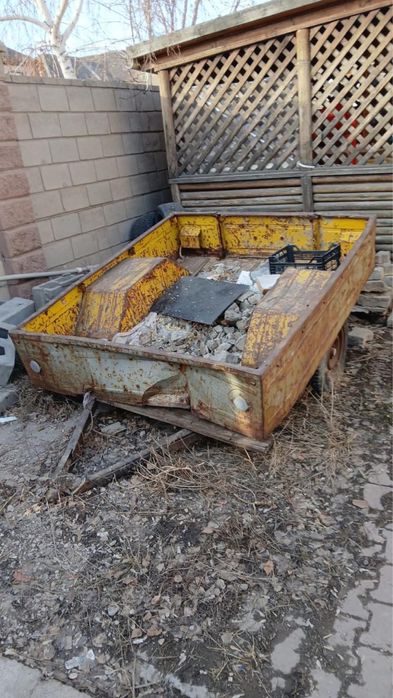 Прицеп автомобильный