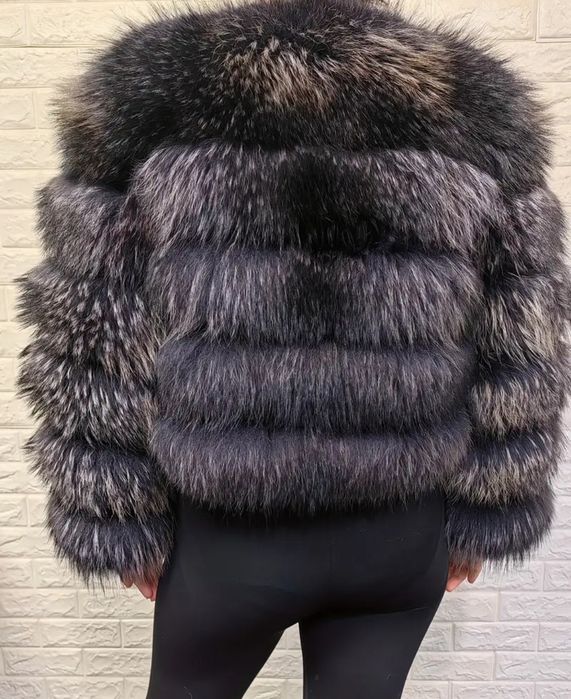 Jacheta Haina blana naturala 100% noua marimea 40 pt L-XL deosebit gri