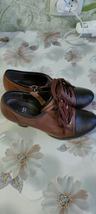 Продаются ботильоны из натуральной кожи