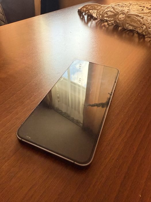 Samsung S24 impecabil
