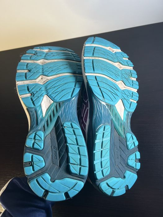 Asics GT-2000 9 - оригинални маратонки. EU40,5