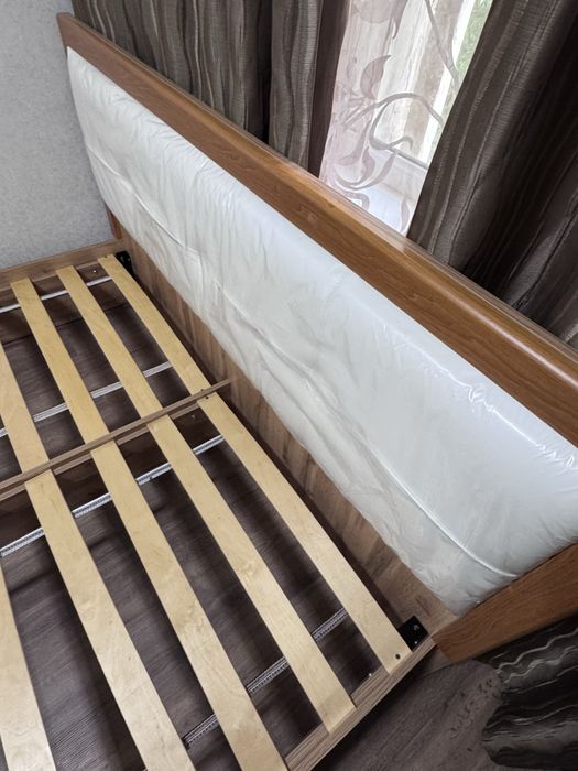 Продам кровать 160*200