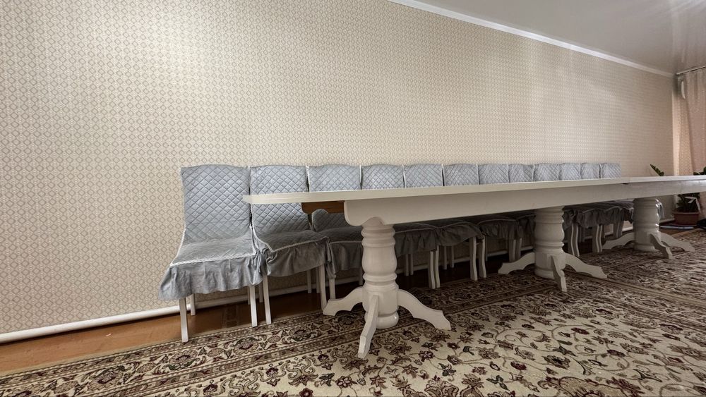 Продам стол с стульями