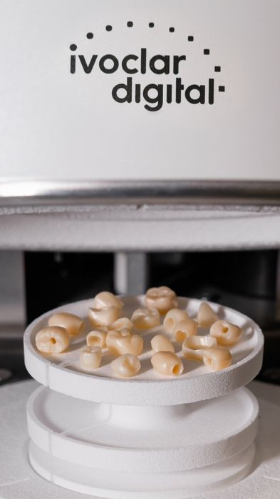 Диоксид-циркония  Керамика  коронки и протезирование