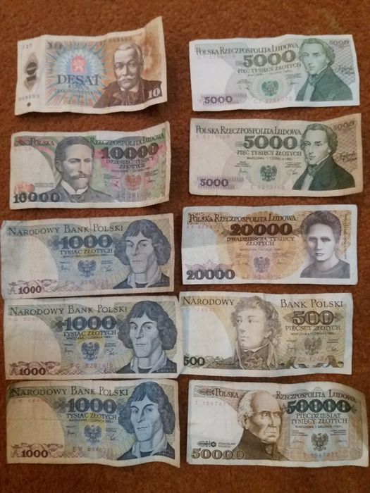 Vand bancnote vechi de colecție..o curea de pionier SI CASCHETA MINER