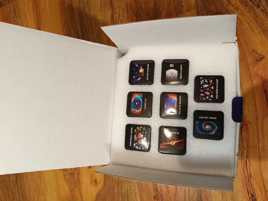 НОВ галактически проектор MERTTURM, Планетен проектор с лазарен ефект