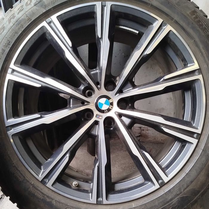 Оригинални джанти и зимни гуми за BMW -  9J x 20, 275 45 20 PIRELLI SW - нови отлични