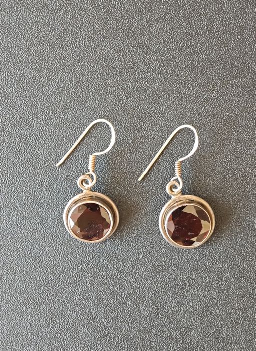 Сребърни обеци с гранат и колие от гранат