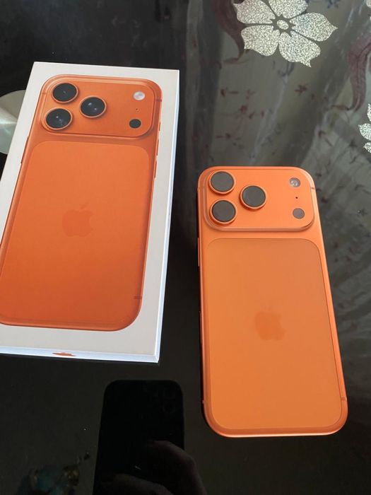 Продам айфон 17 про