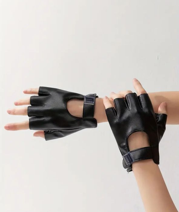 Перчатки без пальцев