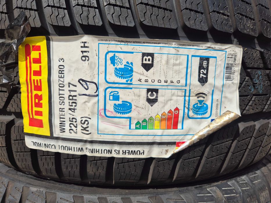2 Anvelope M+S IARNA - 225/45/17 91H - PIRELLI - NOI - DOT 2019 !
