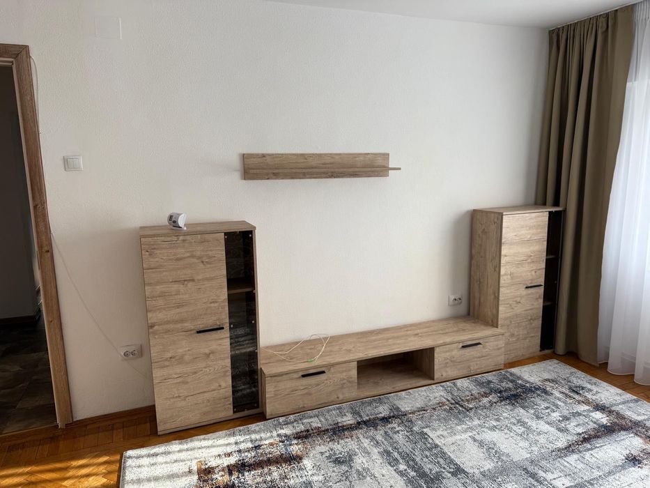 Inchiriez apartament 2 camere ultracentral Targoviste