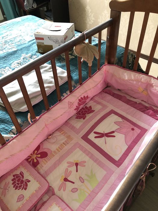 Детская кровать- маятник