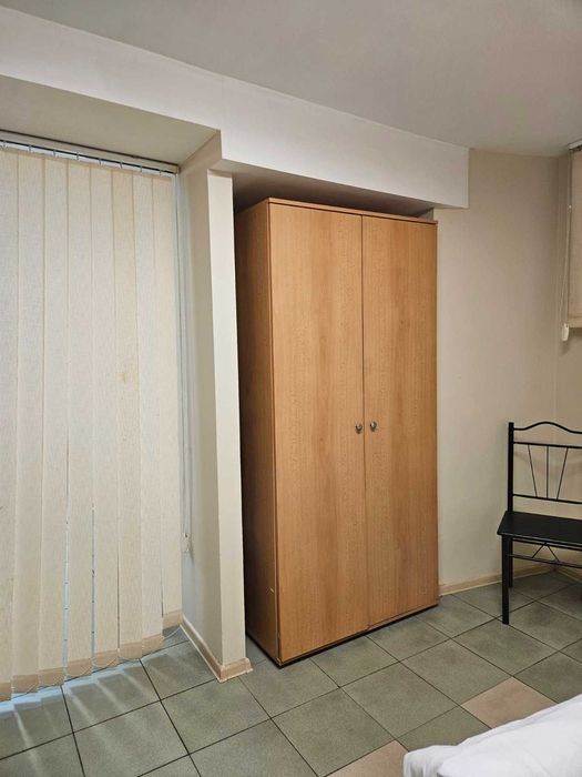 КРАТКОСРОЧЕН НАЕМ- Партерно студио- център, консумативи вкл. в цената