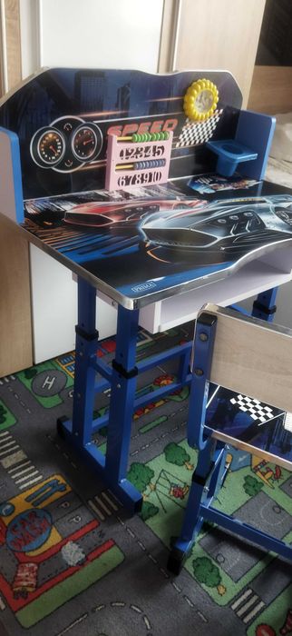 Детска маса със столче