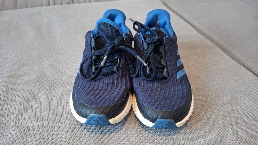 Детски маратонки Adidas, номер 28 1/2