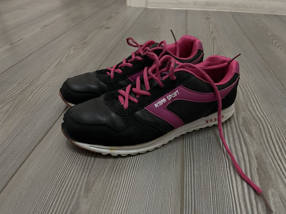 Бесплатно Кросовки женские