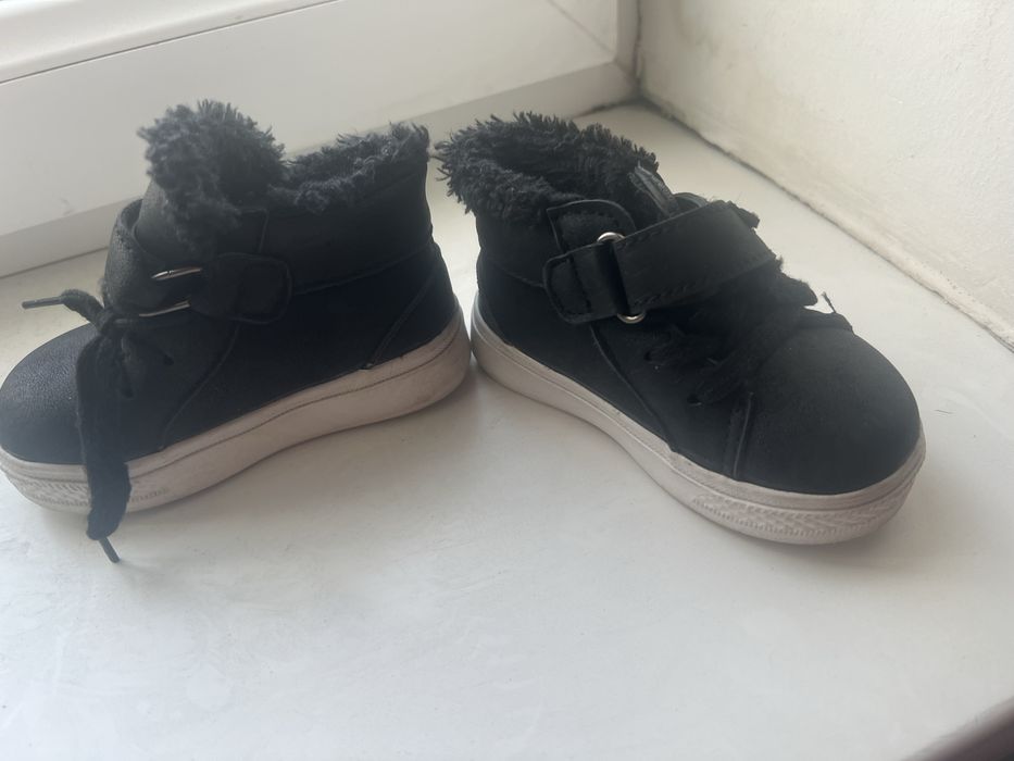 Срочно продаю обувь